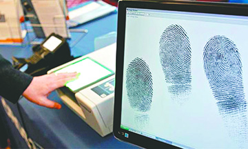 La nueva regla de USCIS sobre datos biométricos y a quiénes impacta