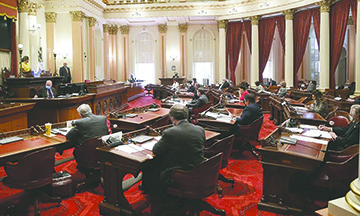La Legislatura de California entra en receso pero no sin aprobar Proyectos de Leyes Horribles