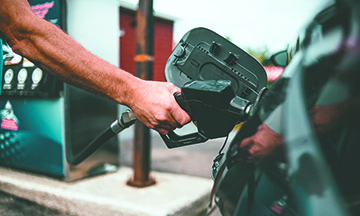 Por qué los Altos Precios de la Gasolina son una Señal de que Viene (más) Inflación