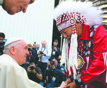 Papa Francisco pide Perdón por el Mal Cometido  contra Pueblos Indígenas en Canadá