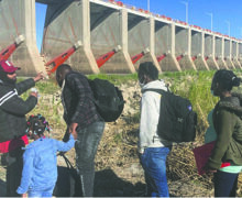 Caen las llegadas de Inmigrantes a la Frontera de Estados Unidos, pero el Recuento Anual llegará a los 2 Millones